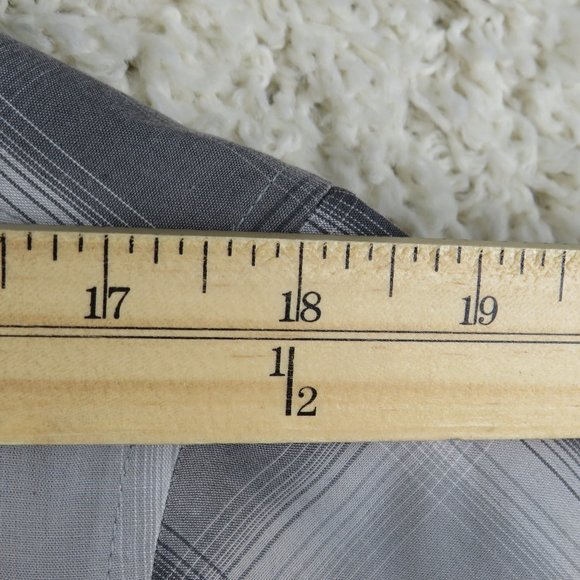 Calvin Klein Jeans* Men's Short Sleeve Button Down Curved Hem Pocket Shirt~Large - Picture 9 of 15